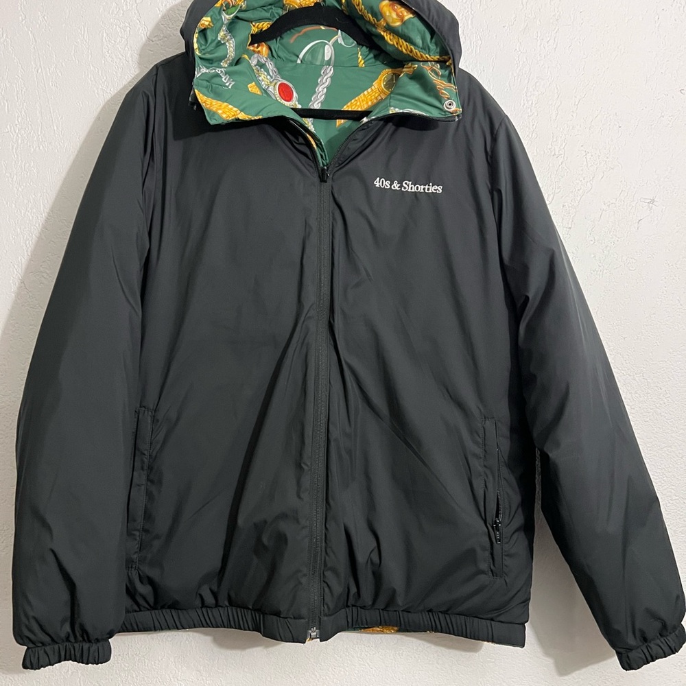 Black Quilted Puffer Jacket with Insulated Warmth